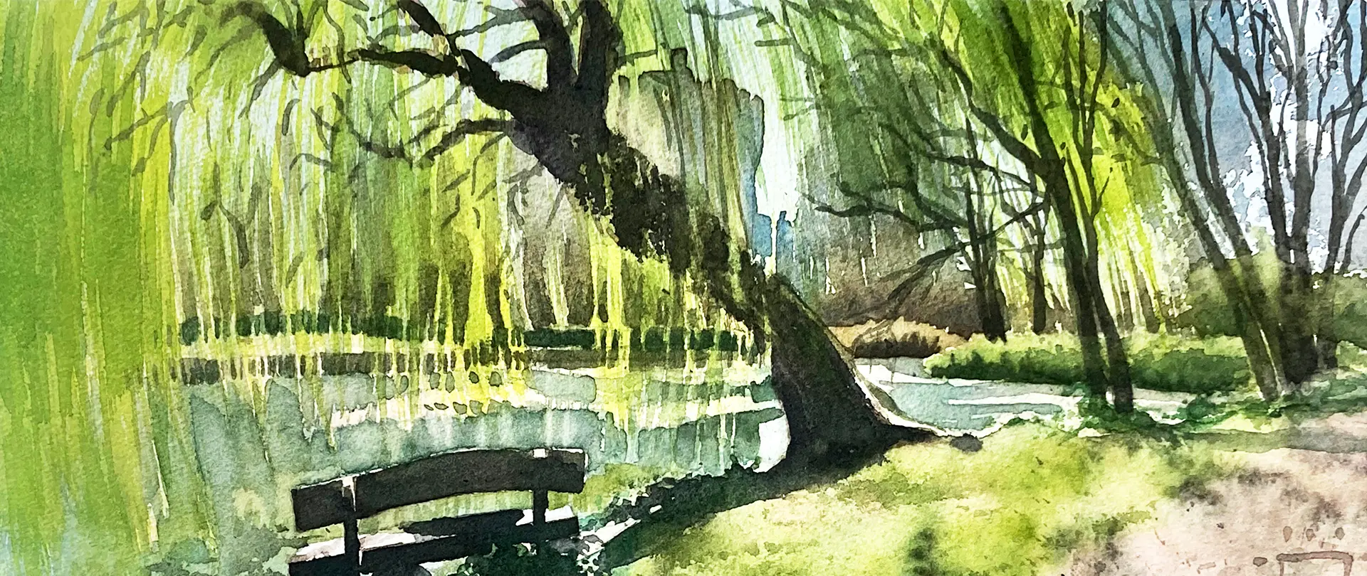 Frühlingshafte Landschaft mit Weidenbaum und Bank am Wasser, gemalt in transparentem Aquarellstil mit grünen und blauen Farbtönen