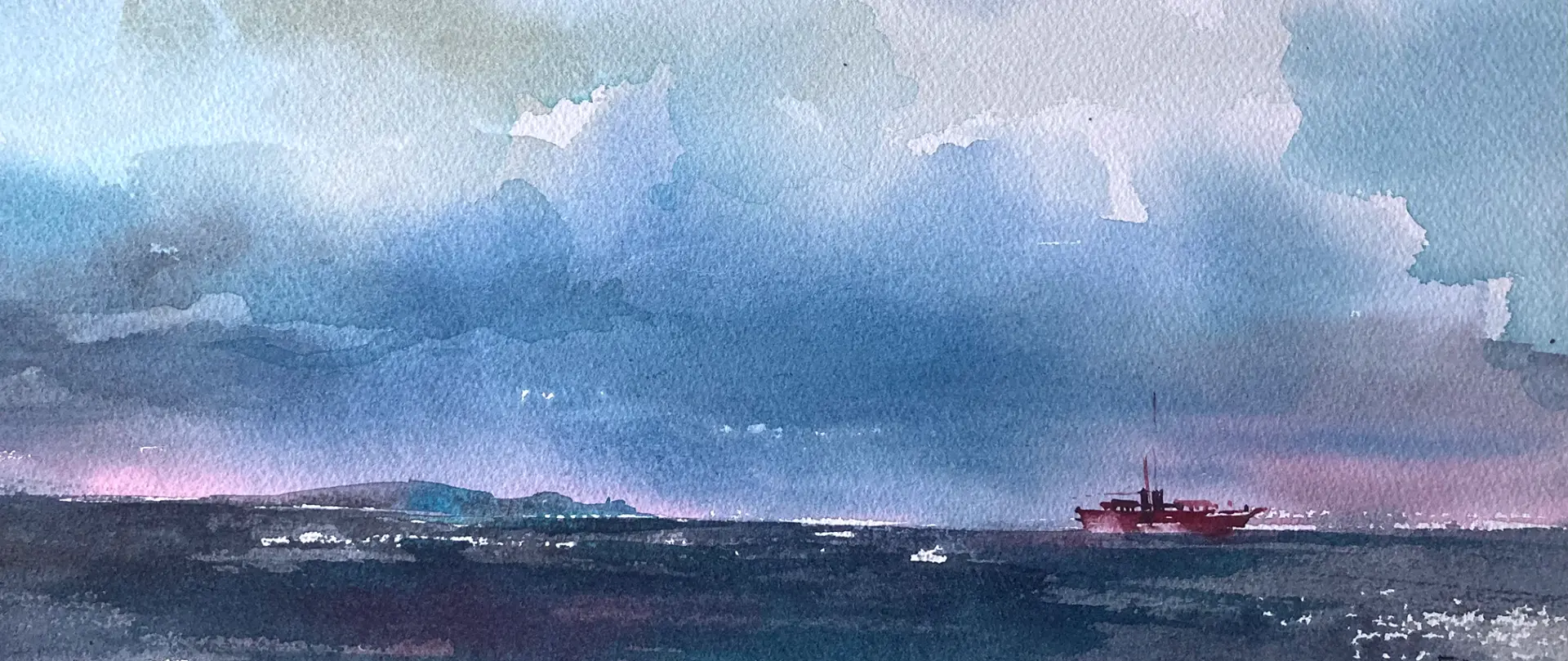 Meereslandschaften in Aquarell Weite Meereslandschaft mit leuchtendem Wasser, bewegten Wolken und einem Schiff am Horizont in Aquarellfarben dargestellt