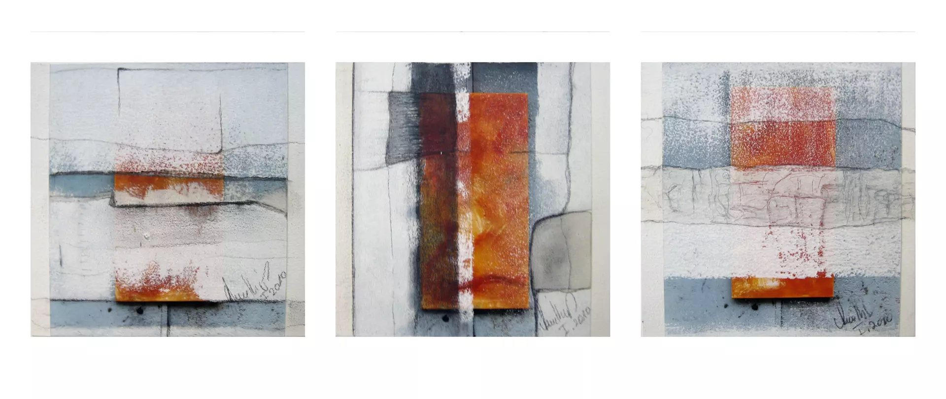 Dreiteiliges Kunstwerk mit abstrakten Collagen aus malerischen Flächen, Rosttönen und texturierten Materialien, das Vergänglichkeit und Transformation thematisiert