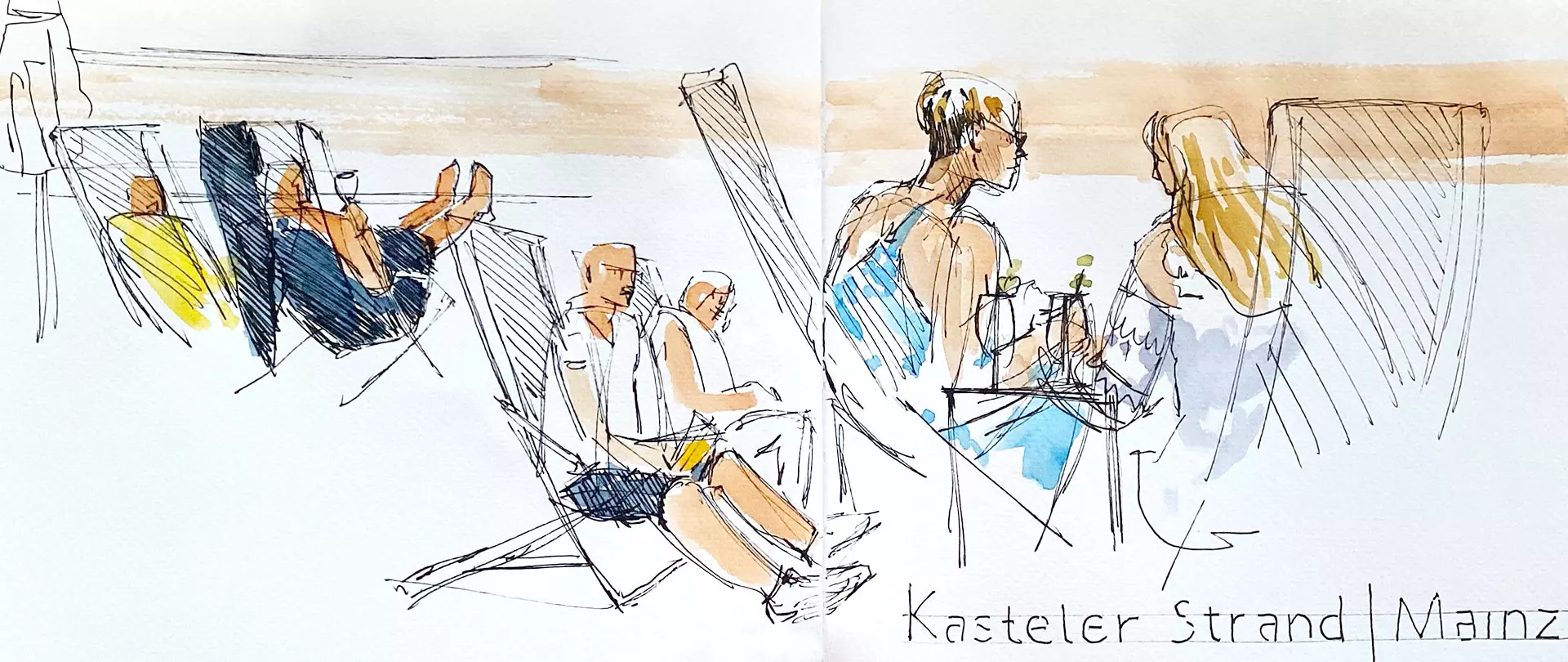 Locker gezeichnete Szene mit Personen auf Strandstühlen, zwei Frauen skizzieren und aquarellieren im Freien am Kasteler Strand in Mainz