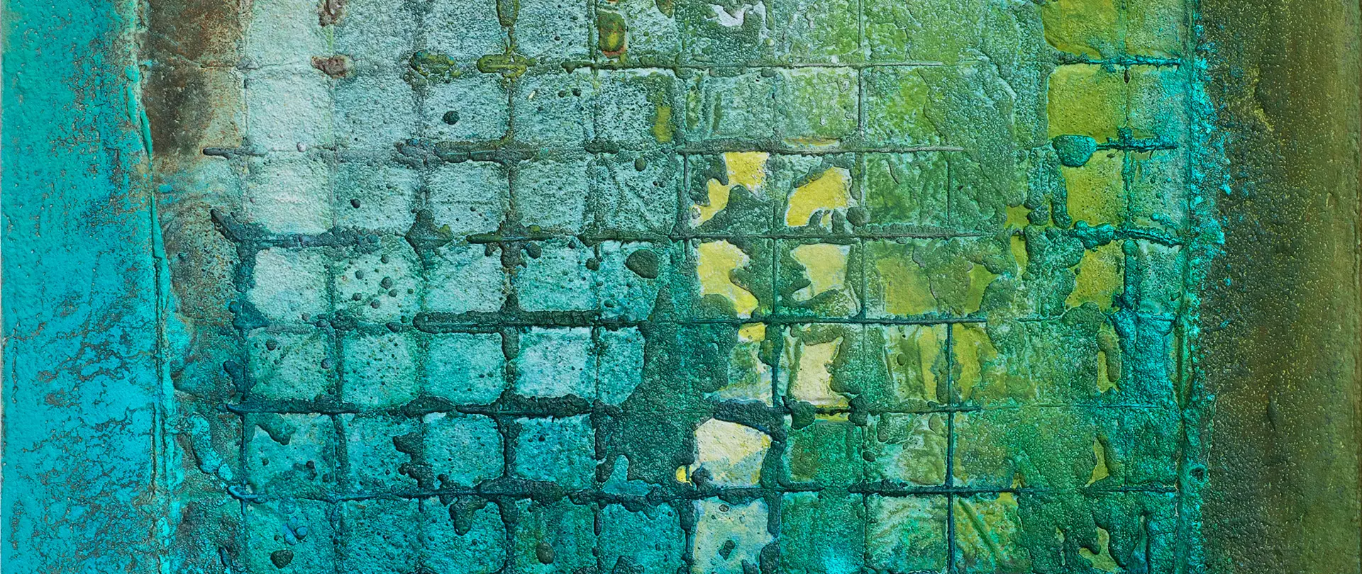 Abstraktes Acrylbild mit strukturierten Flächen in Blau- und Grüntönen, geprägt von Farbverläufen und schichtweisen Materialeffekten