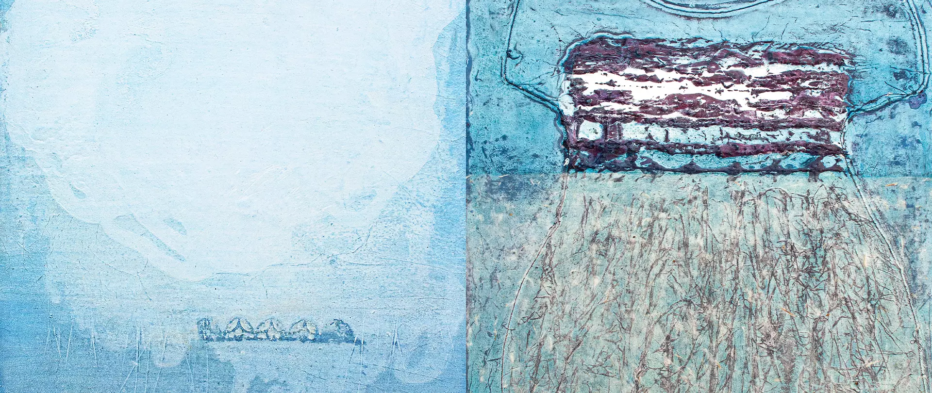 Abstraktes Acrylgemälde in Blau- und Grautönen mit strukturierten Flächen und Linien, rechte Seite zeigt eine rechteckige Form mit horizontalen Streifen erstellt von artistravel Dozentin Carola Czempik