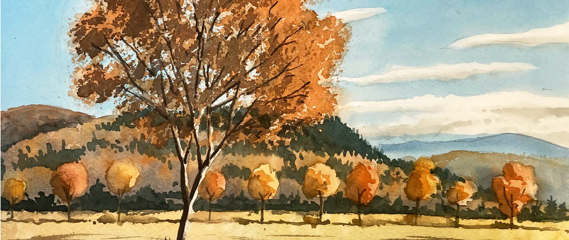 After Work: Herbst im Landschaftsaquarell Herbstliche Aquarell-Landschaft mit bunten Laubbäumen vor Bergen und blauem Himmel, vermittelt die goldene Stimmung des Herbstes