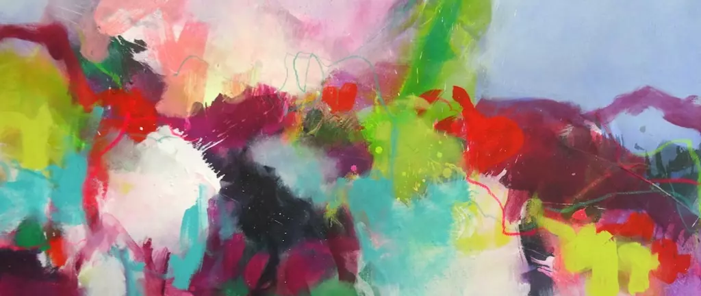 Farbenfrohes abstraktes Gemälde mit lebendigen Farbklängen und vielfältigen Farbwelten in kräftigen Rot-, Grün- und Blautönen