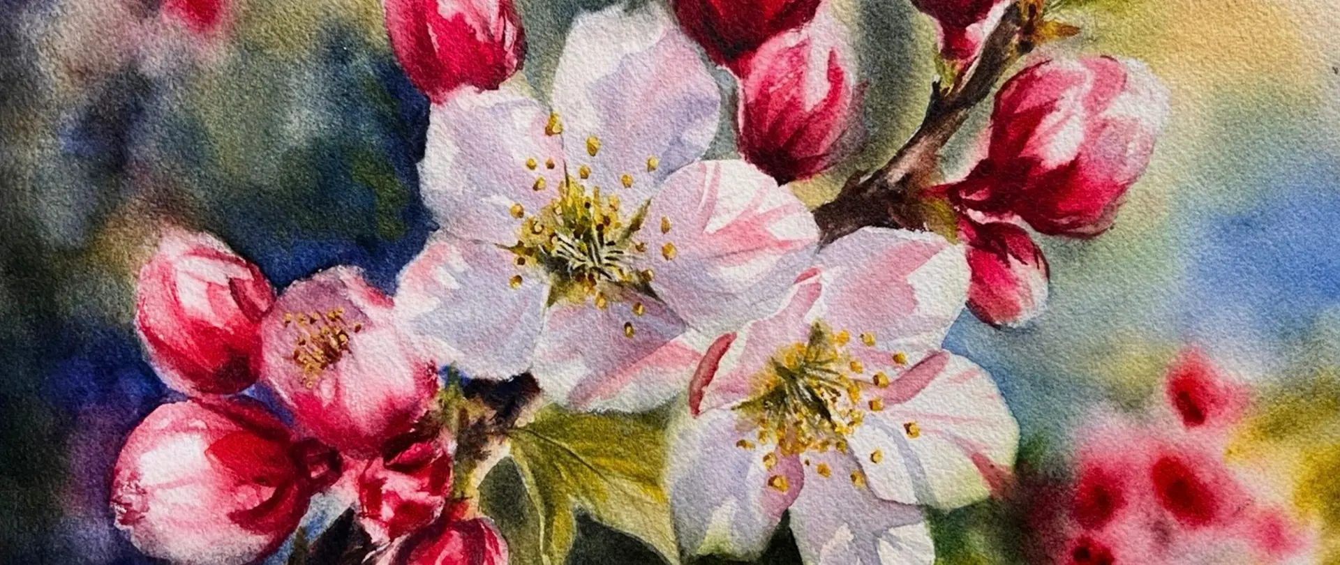 Aquarellblumen mit weißen Blüten und roten Knospen auf grün-blauem Hintergrund von Annett Coumont, die Lichtstimmung und Naturdetails impressionistisch einfängt