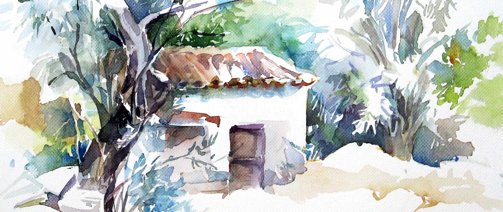 Aquarellgemälde einer ruhigen mediterranen Landschaft mit einem kleinen weißen Haus, umgeben von Bäumen und sanften Farbübergängen in Grün, Blau und Ocker – gemalt von artistravel-Dozentin Christine Brandstätter.