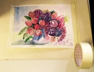 Zuschauertipp von Helga Soerensen Ein mit Kreppband umrandetes Aquarellbild.