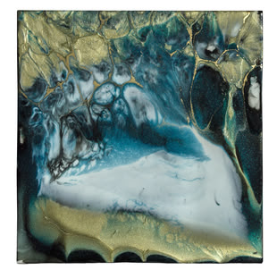 abstrakte Kunst, die in Türkis-Tönen und Gold gehalten ist