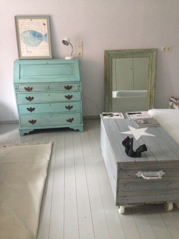 Fassmalerei, Möbelveredelung, Shabby Chic, Kreativurlaub, Malreise, Malen lernen, Malkurse, Werk: Heike Mörschel Raum mit Möbeln