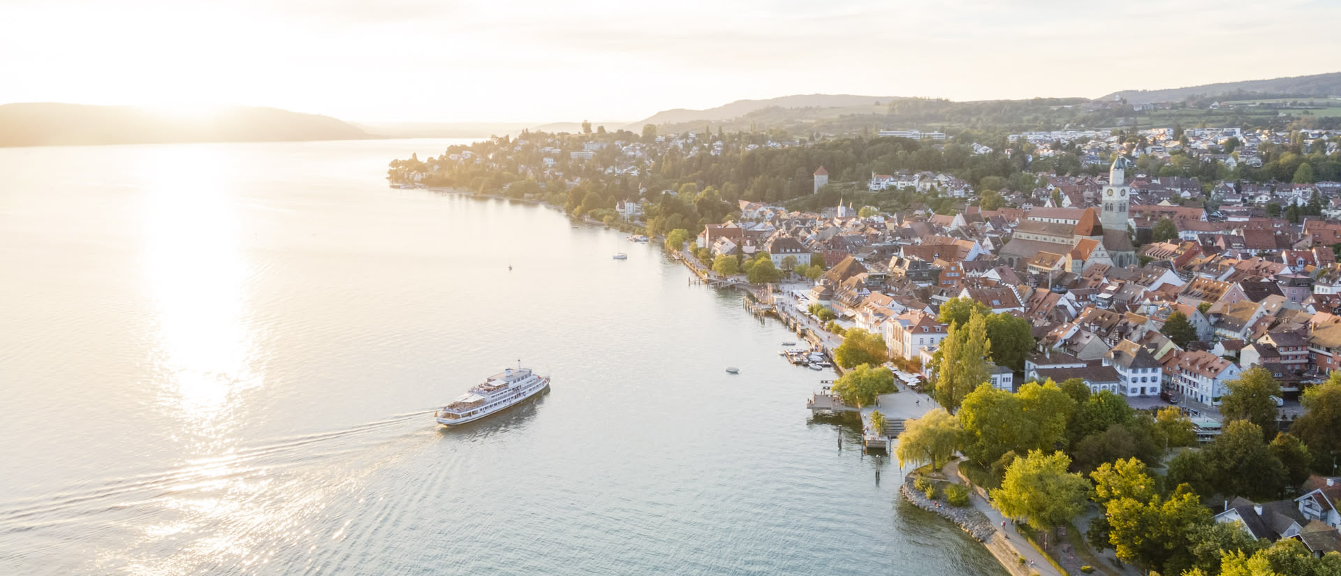 Überlingen Maximilian Mann Boot Schiff Sonne Stadt Hafen