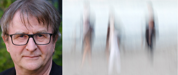 Ein Portraitfoto von einem Mann mit Brille (Foto-Dozent Joachim Ohlendorf) neben einem seiner Werke (ein abstraktes Foto von Menschen)